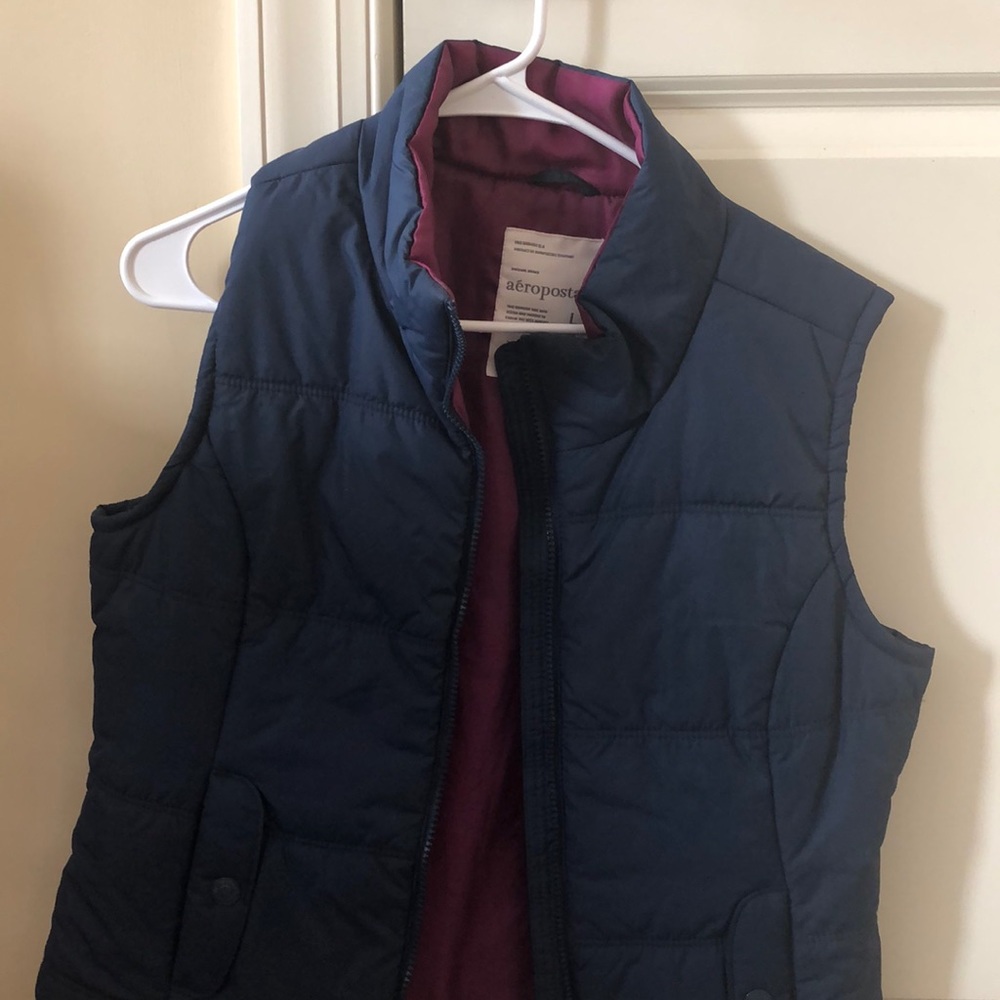 Aeropostal vest